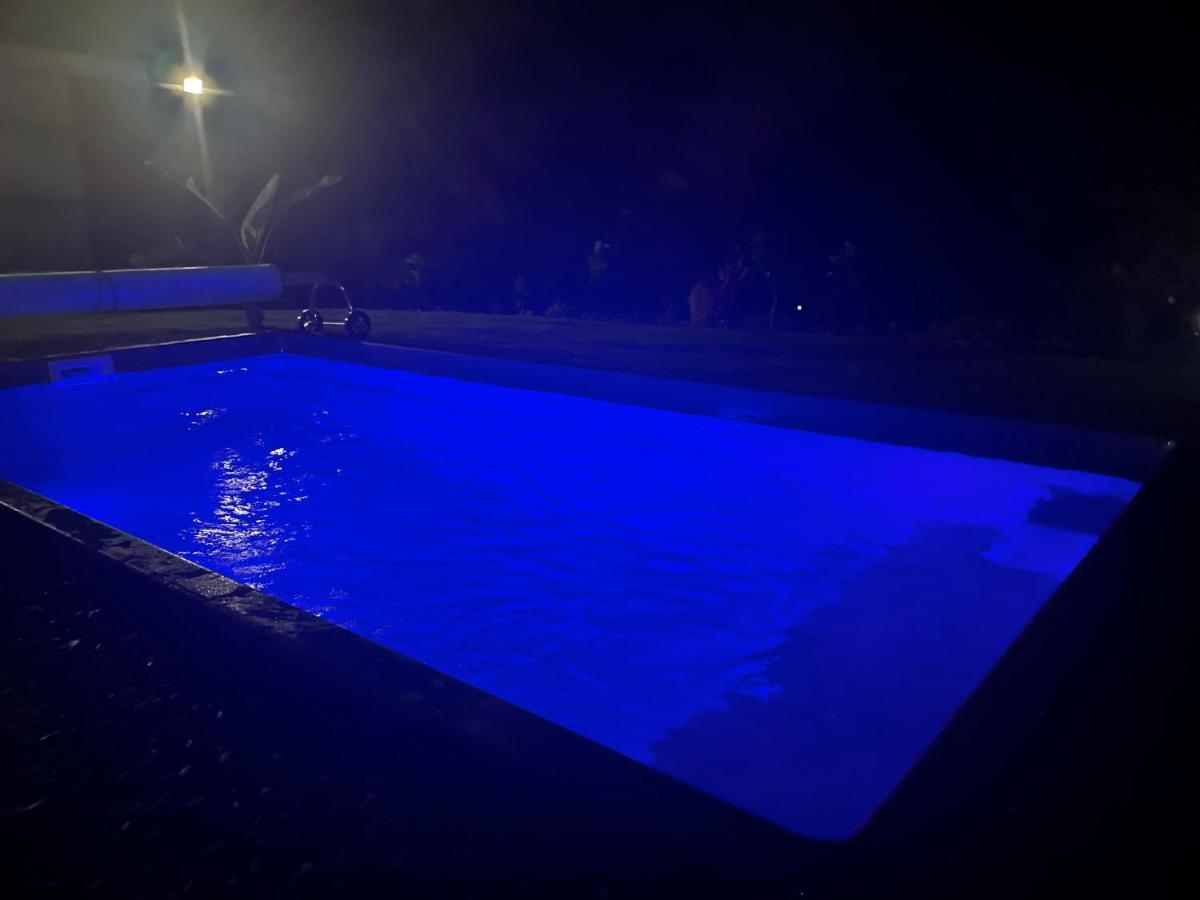 L'Escapade Creole Jacuzzi Privatif Bungalow Bananier Сен-Жозеф Экстерьер фото