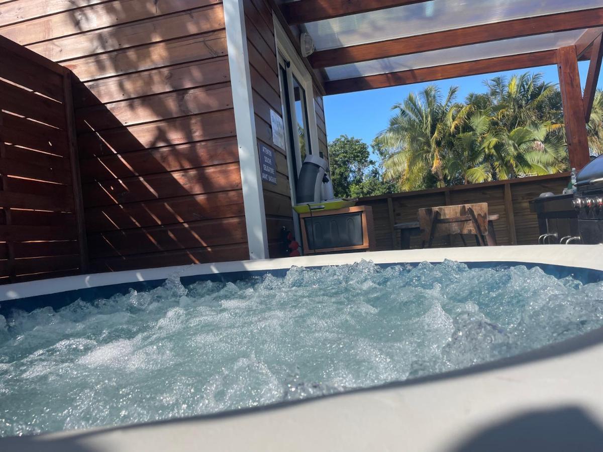 L'Escapade Creole Jacuzzi Privatif Bungalow Bananier Сен-Жозеф Экстерьер фото