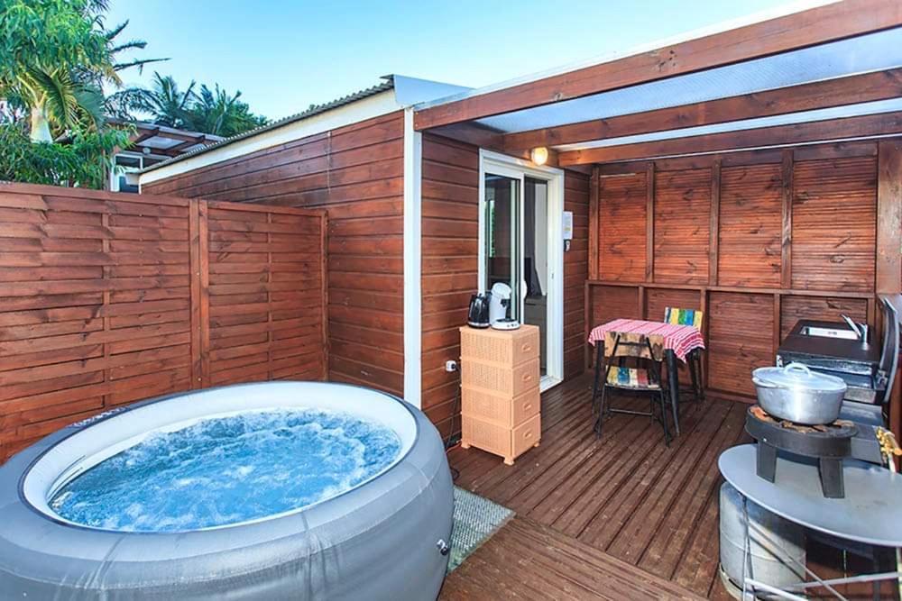 L'Escapade Creole Jacuzzi Privatif Bungalow Bananier Сен-Жозеф Экстерьер фото